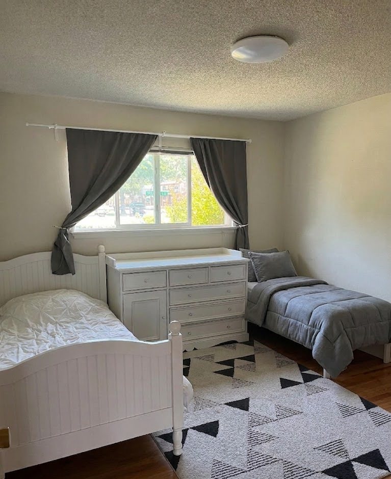 Kids bedroom with two beds